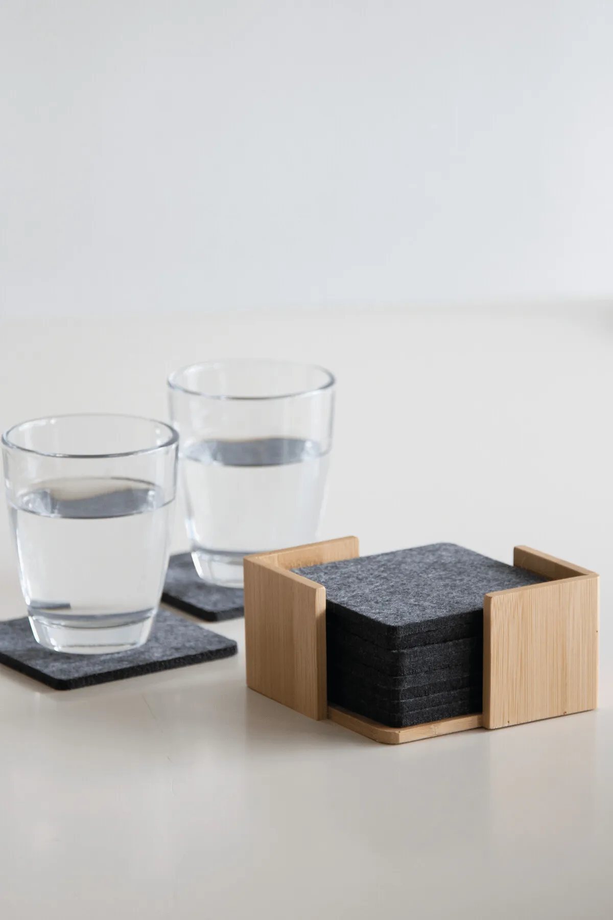 MECOZI BASE - Filzuntersetzer-Set braun, grau, braun, grau – Bild 11
