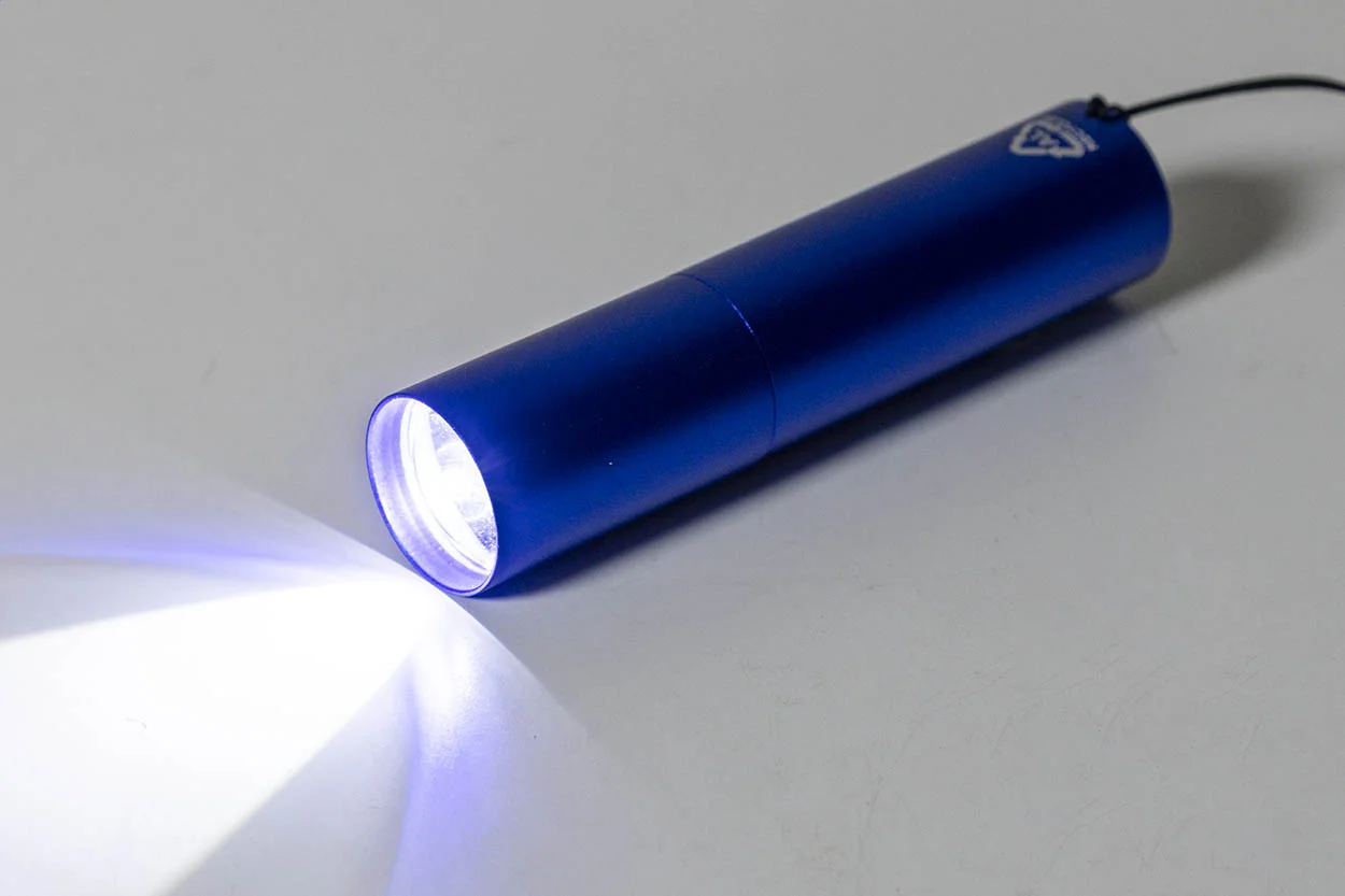 wiederaufladbare Taschenlampe aus recyceltem Aluminium Chargelight Tone, blau – Bild 7
