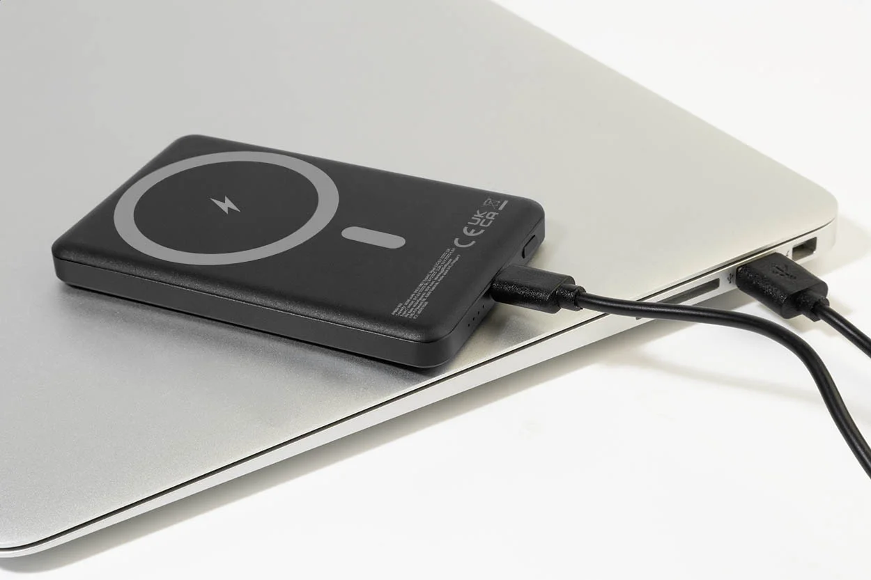 Powerbank RaluLux, schwarz – Bild 4