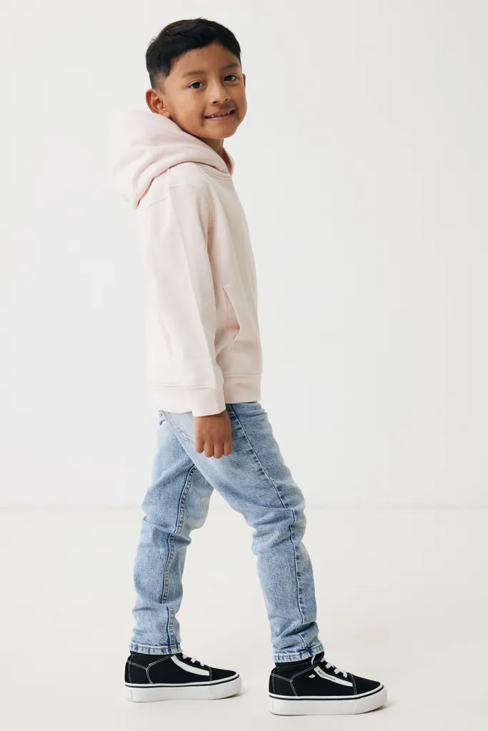 IQONIQ Yengo KidsHoodie mit Seitentaschen aus rec. Baumwolle, cloud pink – Bild 5
