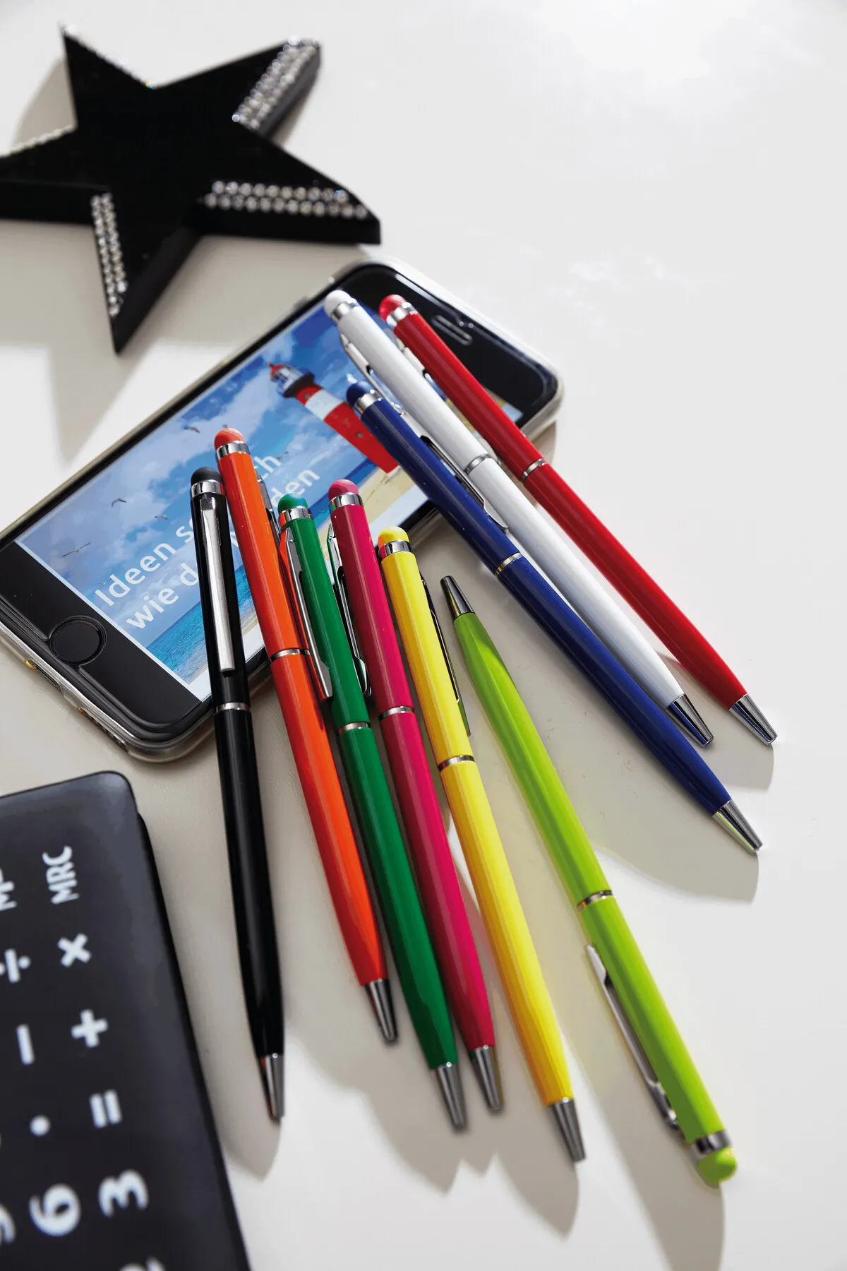 SMART TOUCH COLOUR - Aluminium-Kugelschreiber, apfelgrün – Bild 5