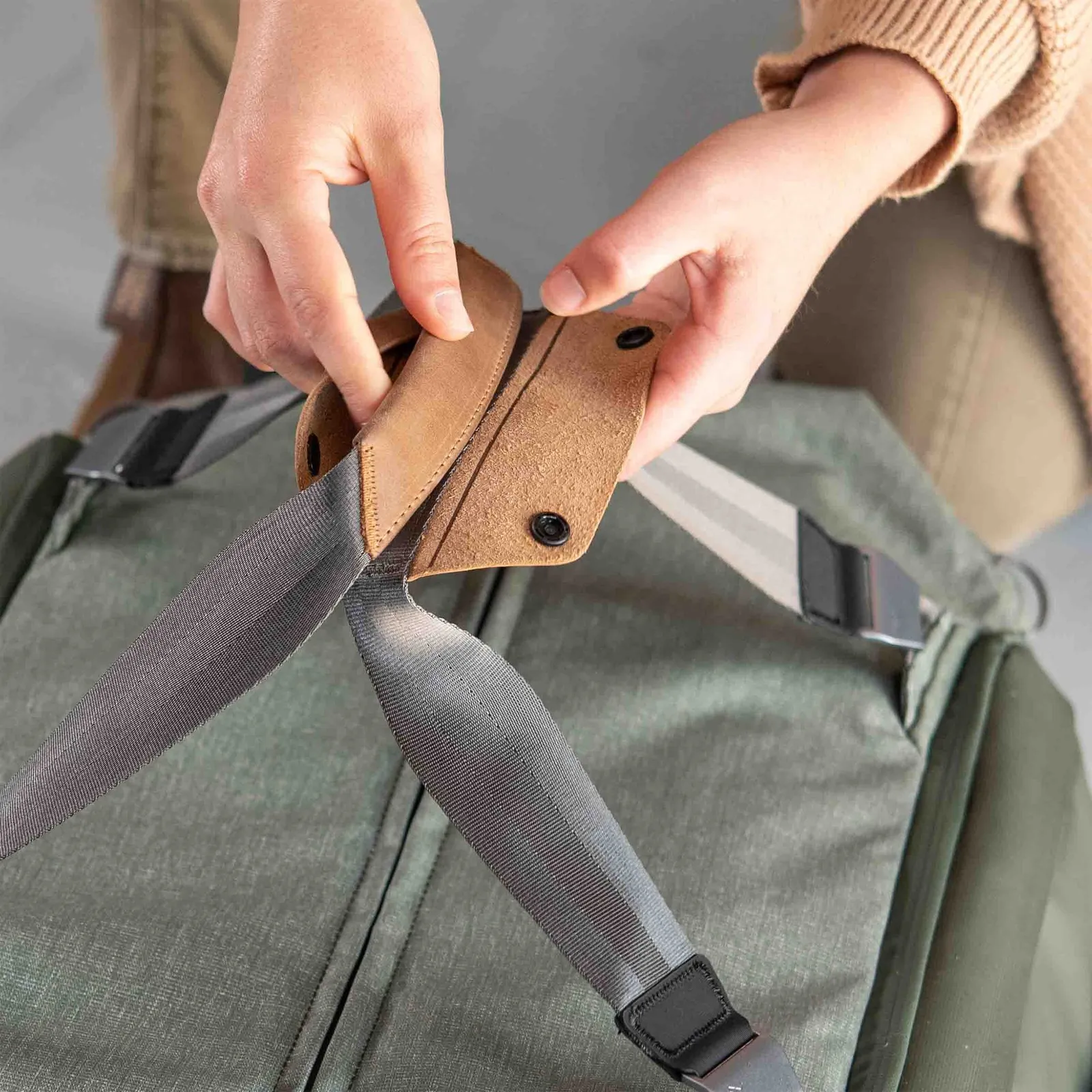 Peak Design Reisetasche 65L, Salbeigrün – Bild 5