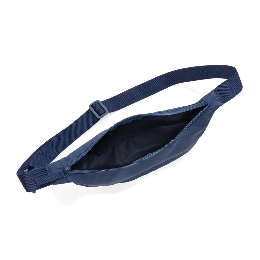 Crescent AWARE™ RPET Half-Moon Sling Tasche, navy blau – Bild 4