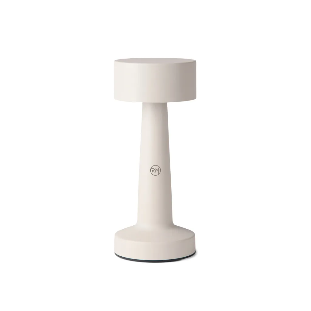VINGA Maris Tischleuchte aus RCS recyceltem ABS, beige – Bild 6