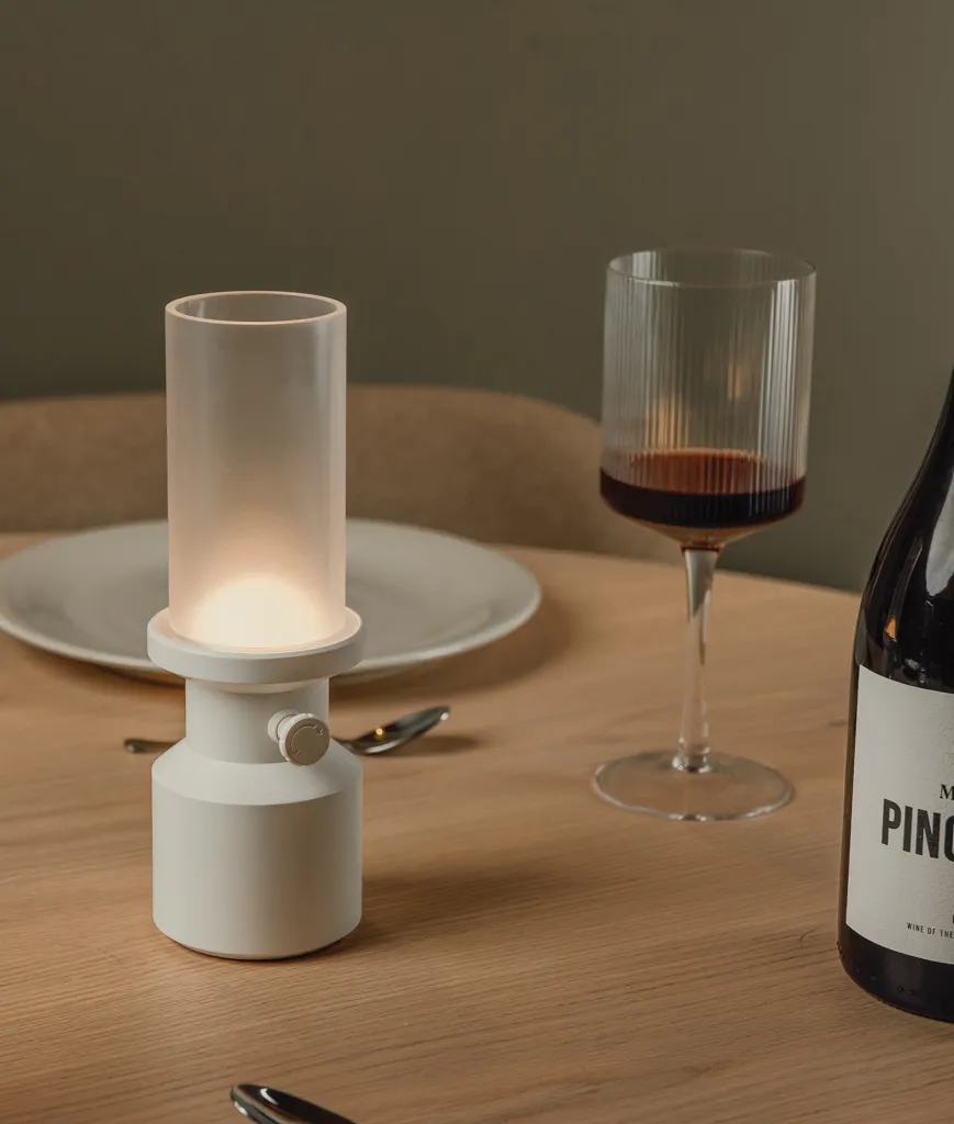 VINGA Niori RCS Tischlampe, weiß – Bild 5