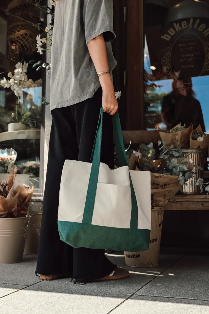 SHOP LOCAL AWARE™ Tasche aus recycelter Baumwolle, 350g/m², grün – Bild 4