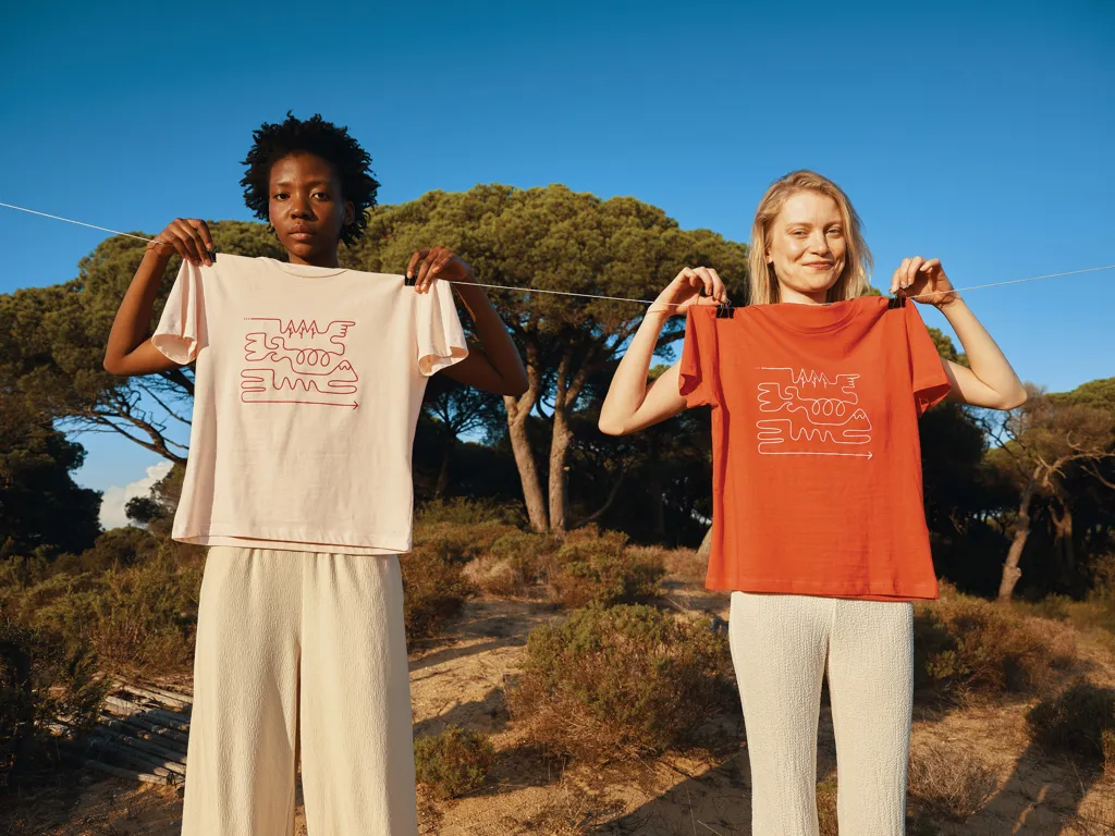 IQONIQ Yala Damen T-Shirt aus recycelter Baumwolle, luscious red – Bild 10
