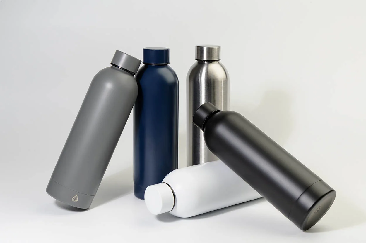 RSS Flasche Pumono XL, schwarz – Bild 3