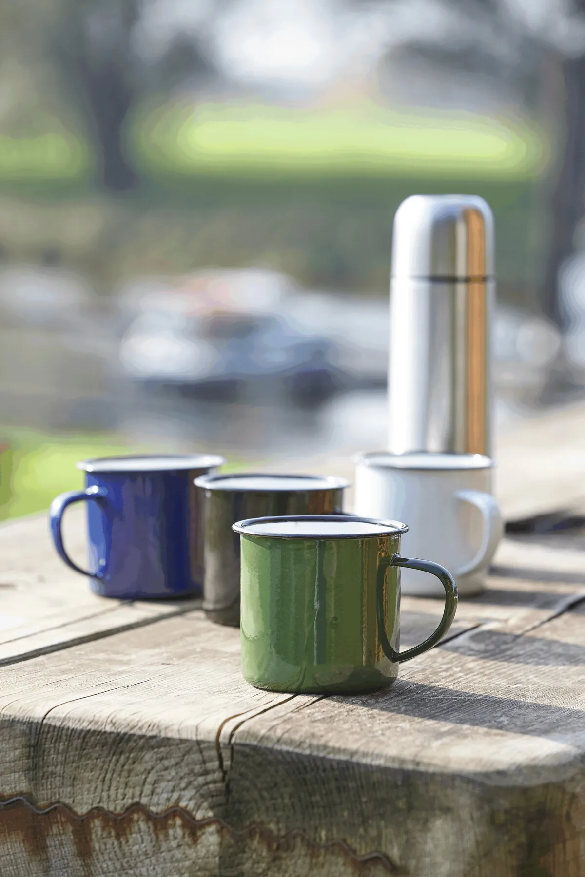 RETRO CUP - Emaille Becher, grün, weiß – Bild 8