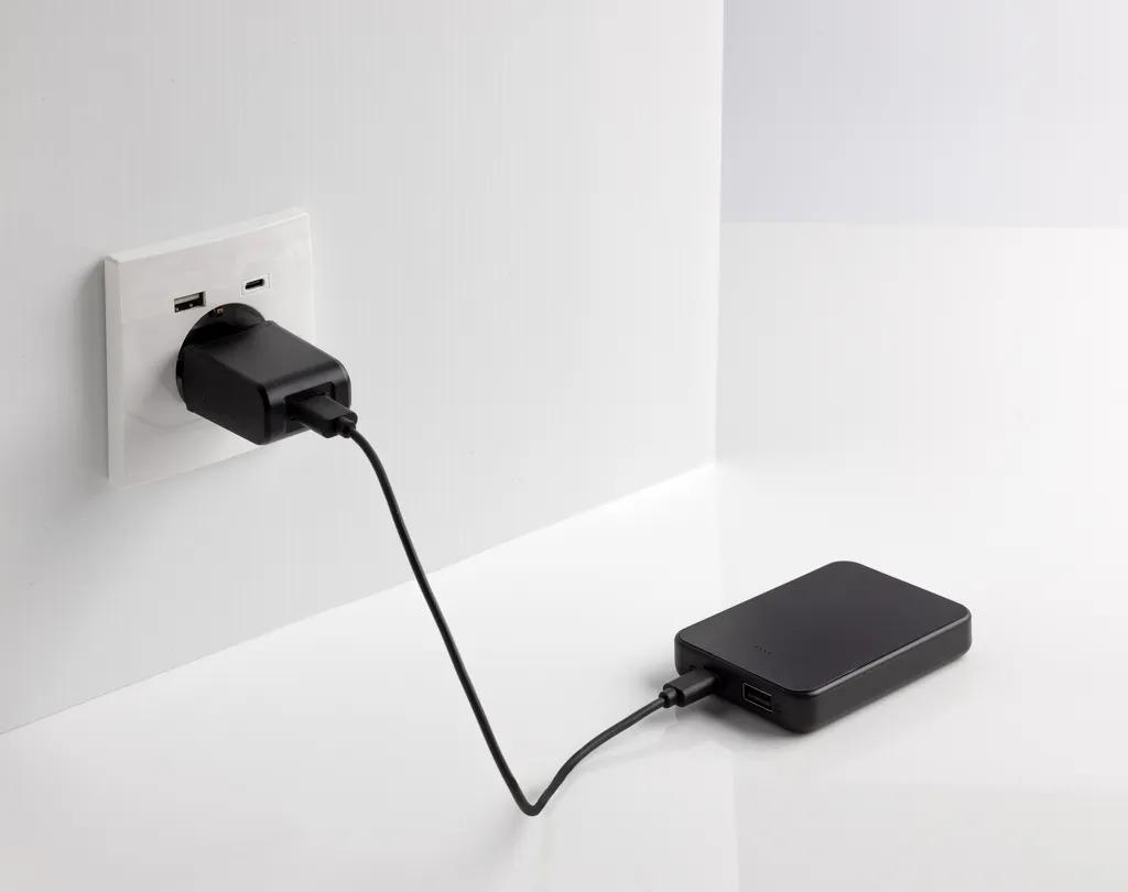 Boostcore 5.000mAh Powerbank aus RCS rec. Kunststoff, schwarz – Bild 5