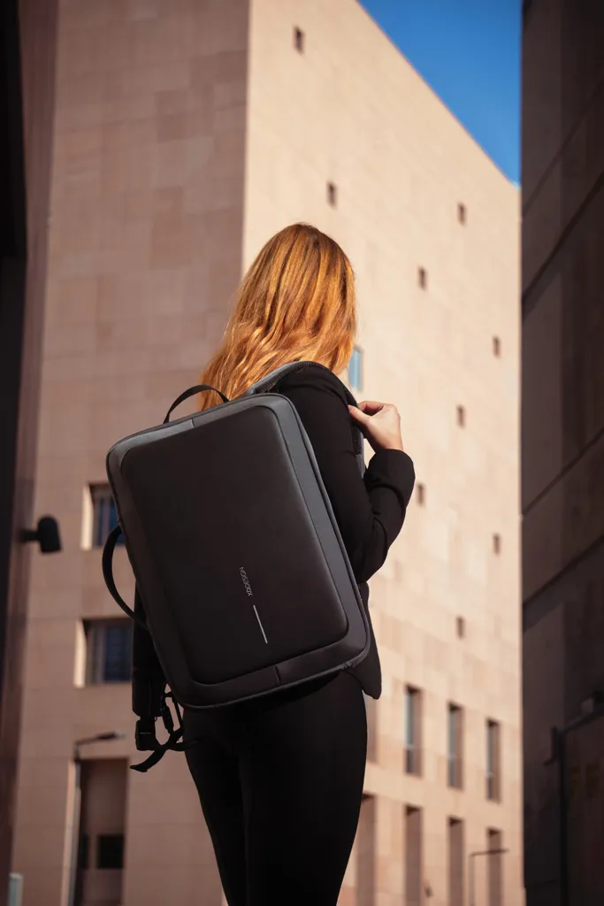 Bobby Bizz 2.0 Anti-Diebstahl Rucksack & Aktentasche, schwarz – Bild 15