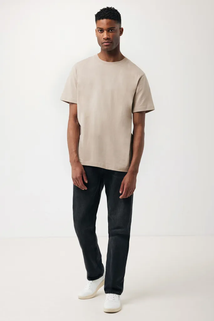 IQONIQ Kakadu relaxed T-Shirt aus recycelter Baumwolle, desert – Bild 4