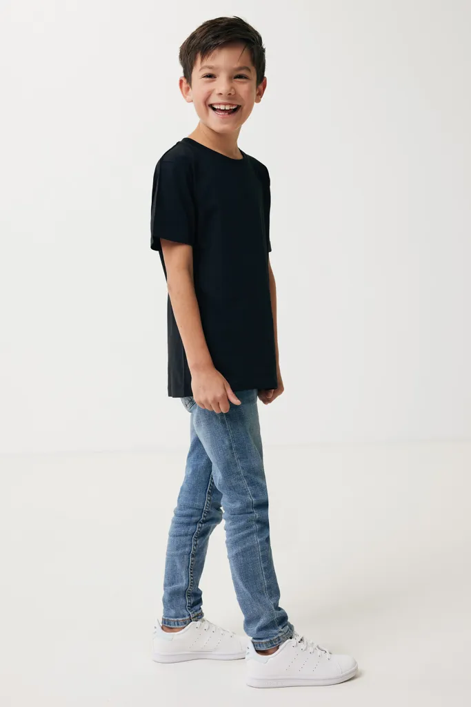 IQONIQ Koli Kids T-Shirt aus recycelter Baumwolle, schwarz – Bild 5