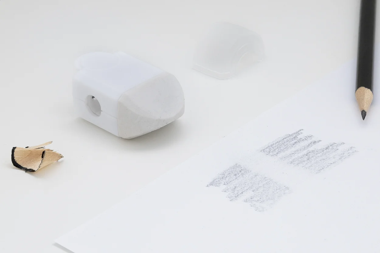 Radiergummi und Spitzer Pencix, weiß – Bild 4