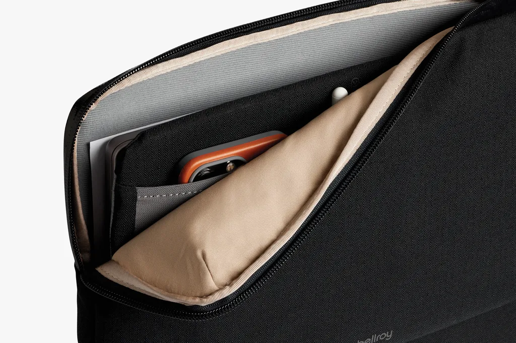 Bellroy Laptop Caddy 16", schwarz – Bild 6