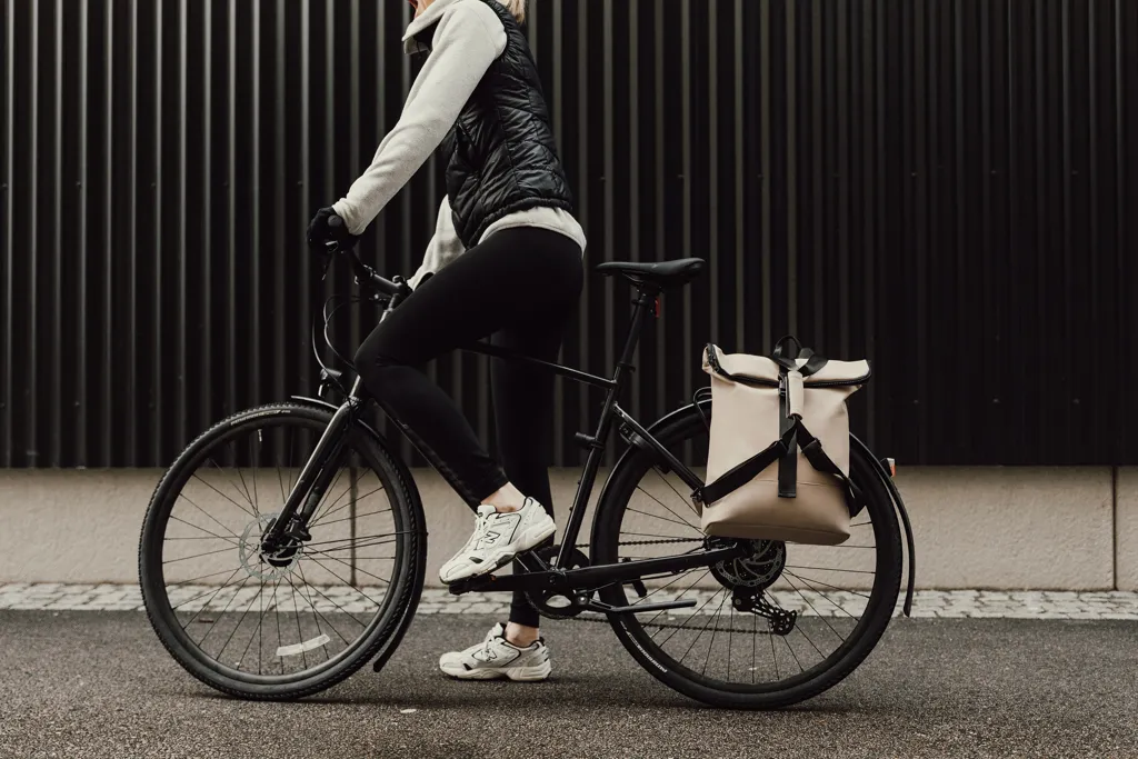 VINGA Baltimore RCS Fahrradtasche, greige – Bild 12