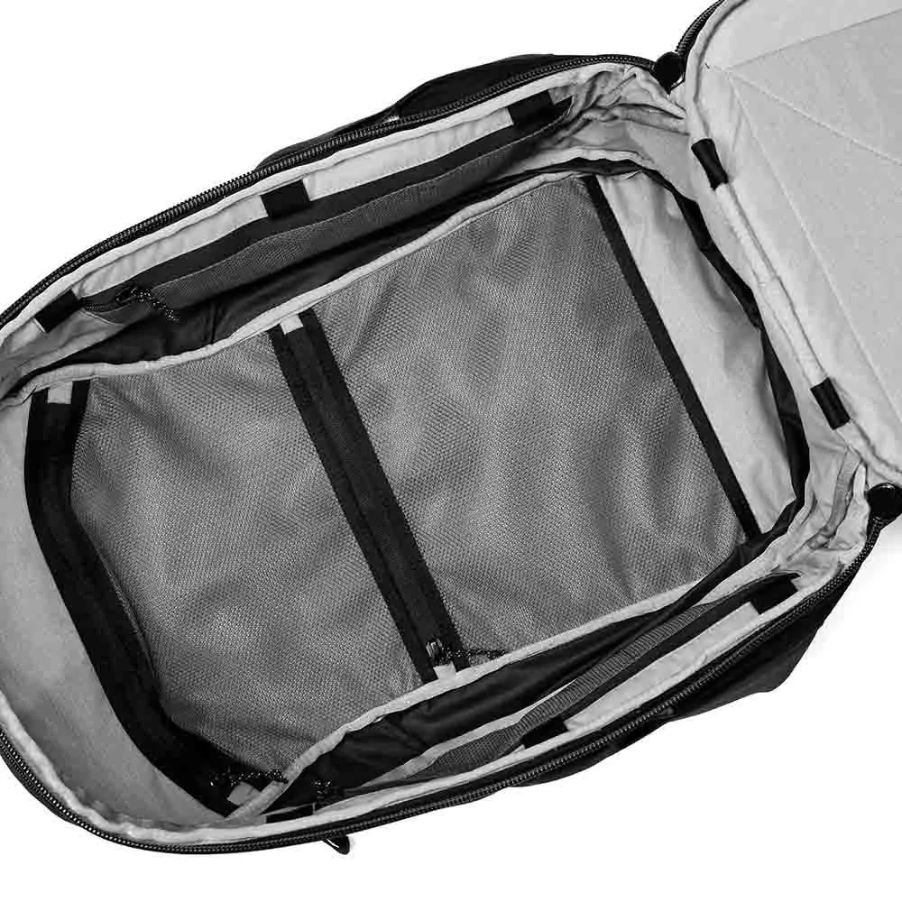 Peak Design Travel Rucksack 30L, Schwarz – Bild 4
