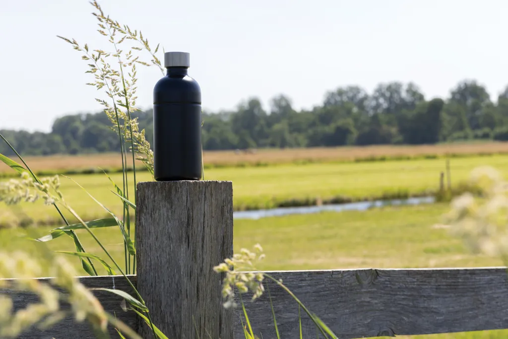 Soda Trinkflasche aus RCS-zertifiziertem Stainless-Steel, schwarz – Bild 6
