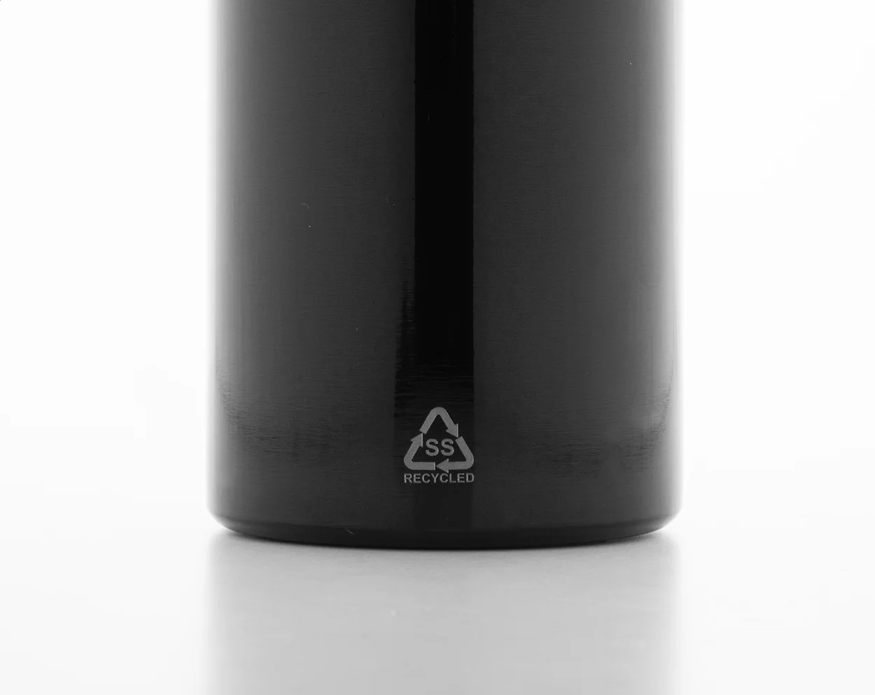 Flasche Ressuto XL aus recyceltem Edelstahl, schwarz – Bild 3
