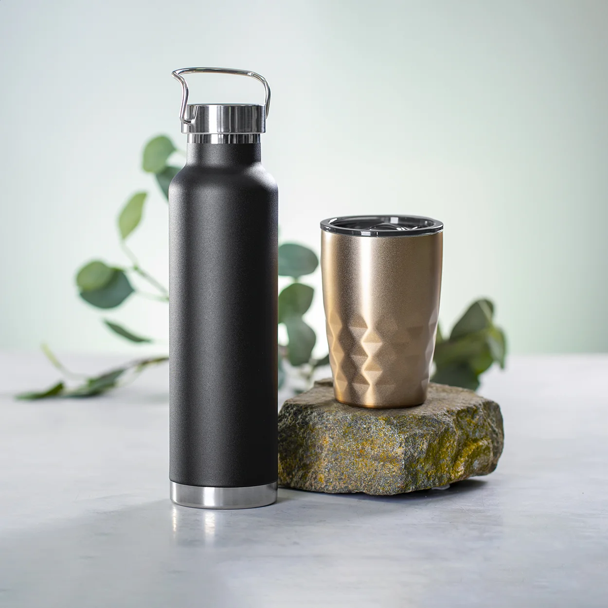Kupferisolierte Thermoflasche Cuppar, schwarz – Bild 4