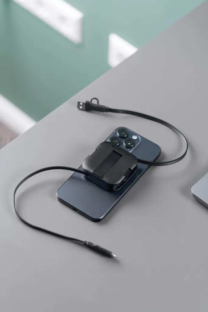 Urban Vitamin San Jose 100W-Halter mit einziehbarem Kabel, schwarz – Bild 12