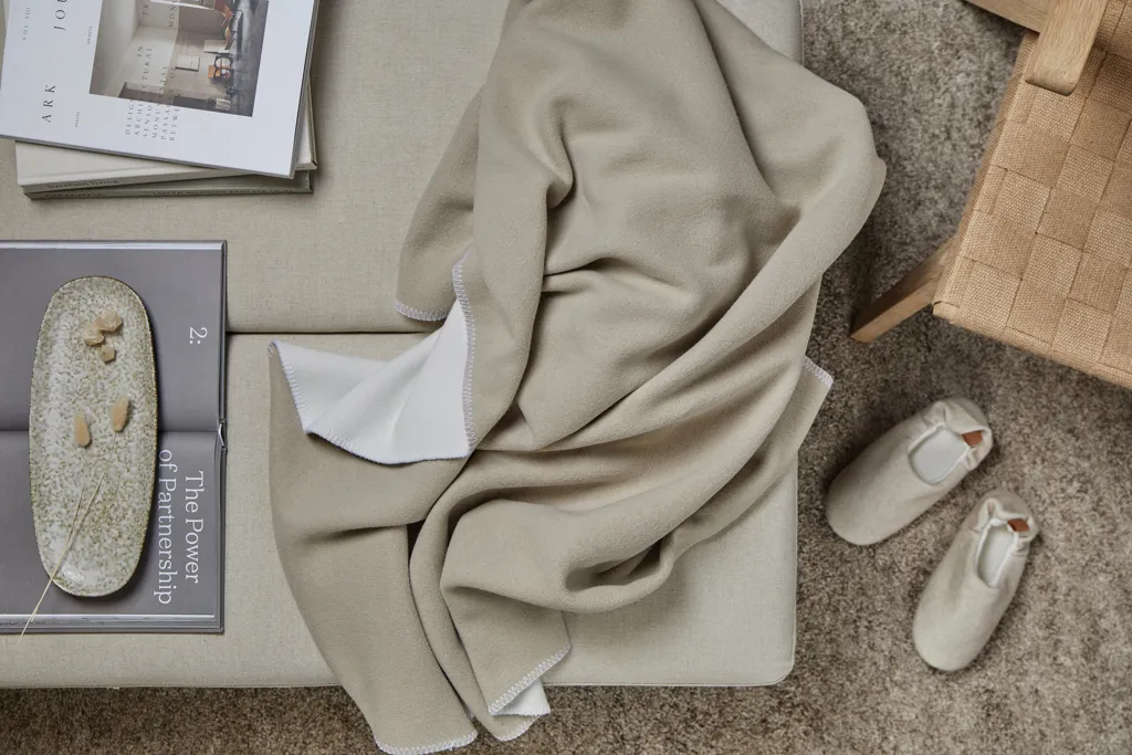 VINGA Moulton Hausschuhe aus RCS rPET (S/M), beige – Bild 2