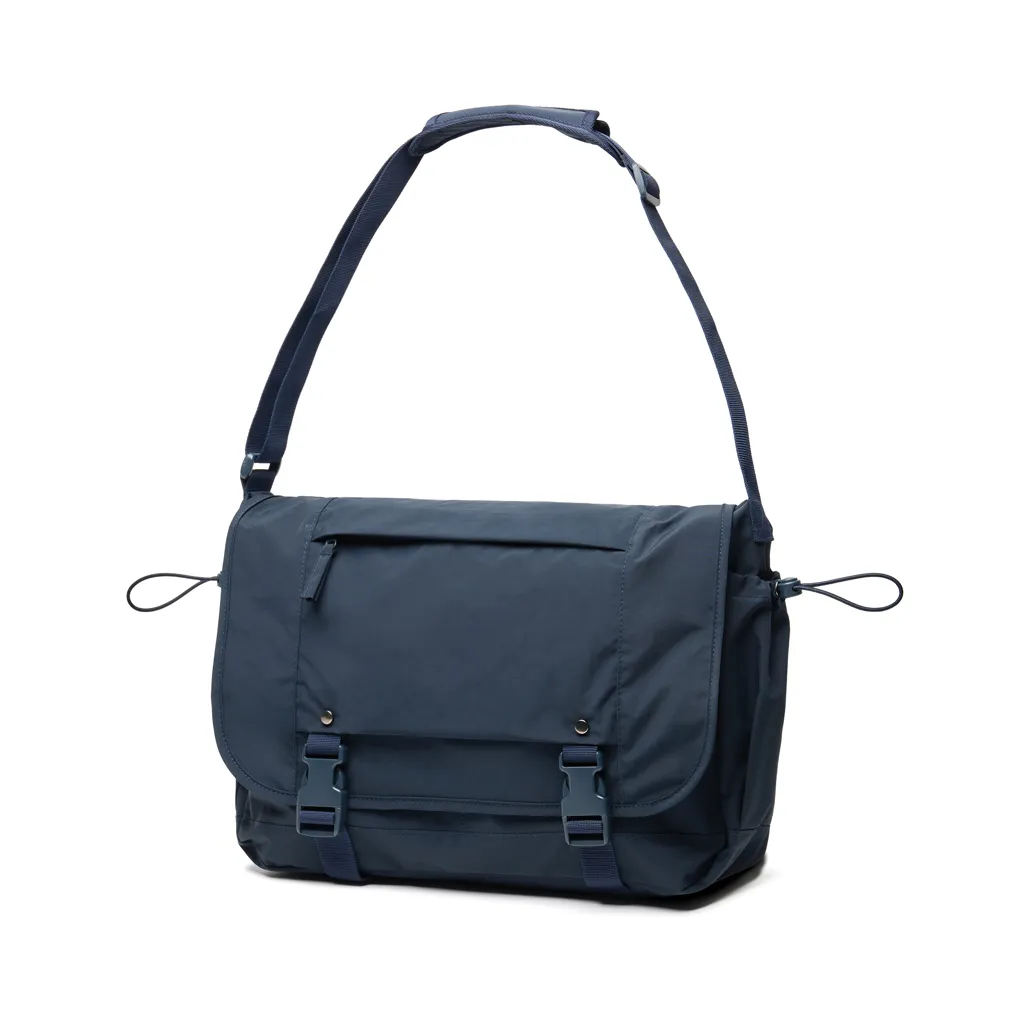 KENTO URBAN 15,6" Messenger aus RCS recyceltem Nylon, navy blau – Bild 3