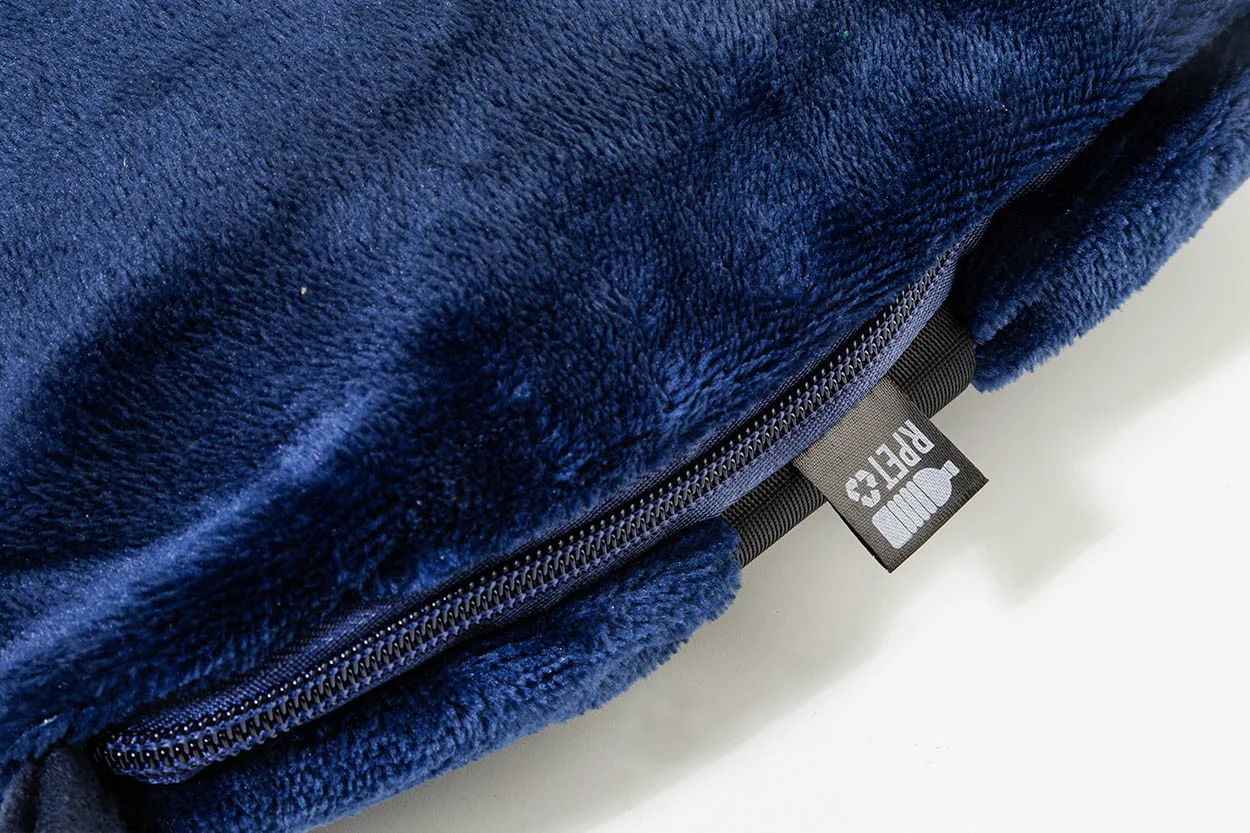 2in1 Reisedecke und -kissen Napwrap, dunkelblau – Bild 3
