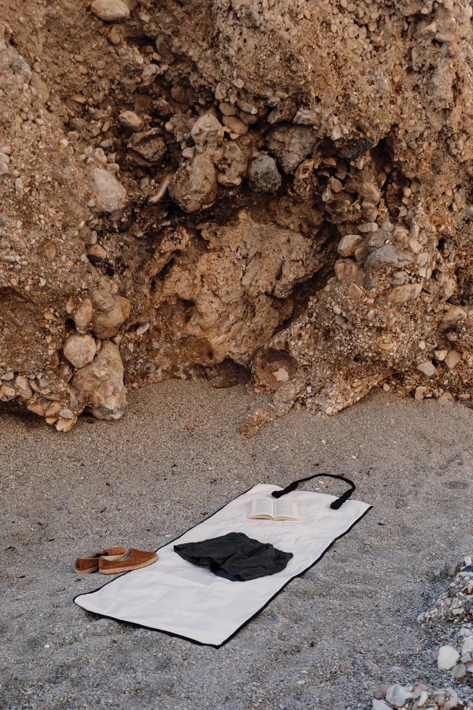 VINGA Volonne AWARE™ Strandmatte aus recyceltem Canvas, off white – Bild 5