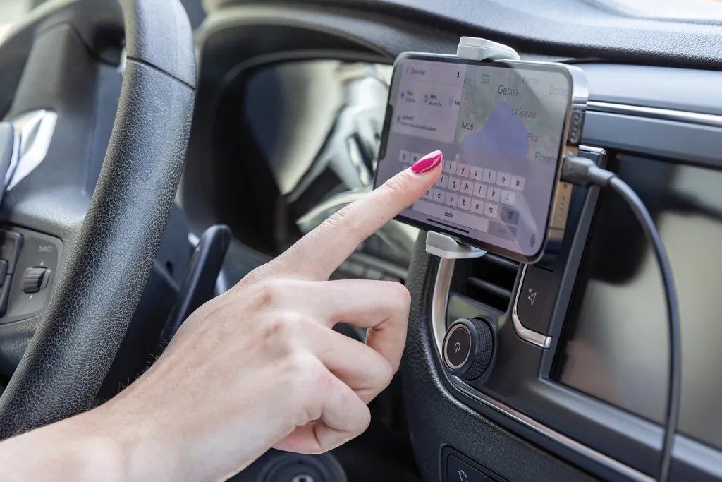 Acar 360° Auto-Handyhalterung aus RCS recyceltem Kunststoff, weiß – Bild 3