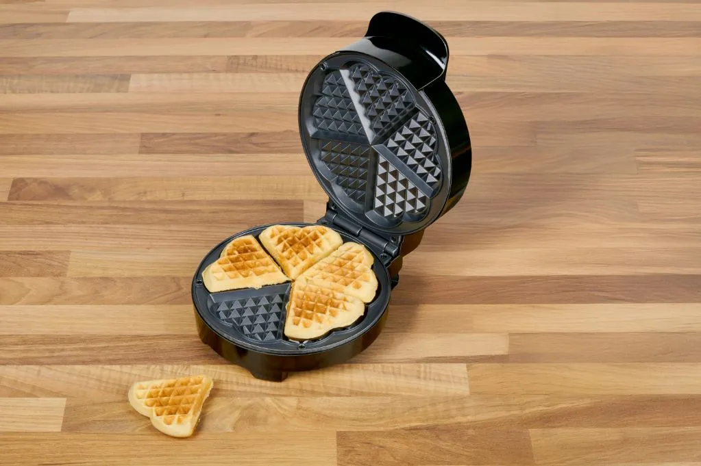 ALPINA Herzwaffeleisen 1000W, Schwarz – Bild 4