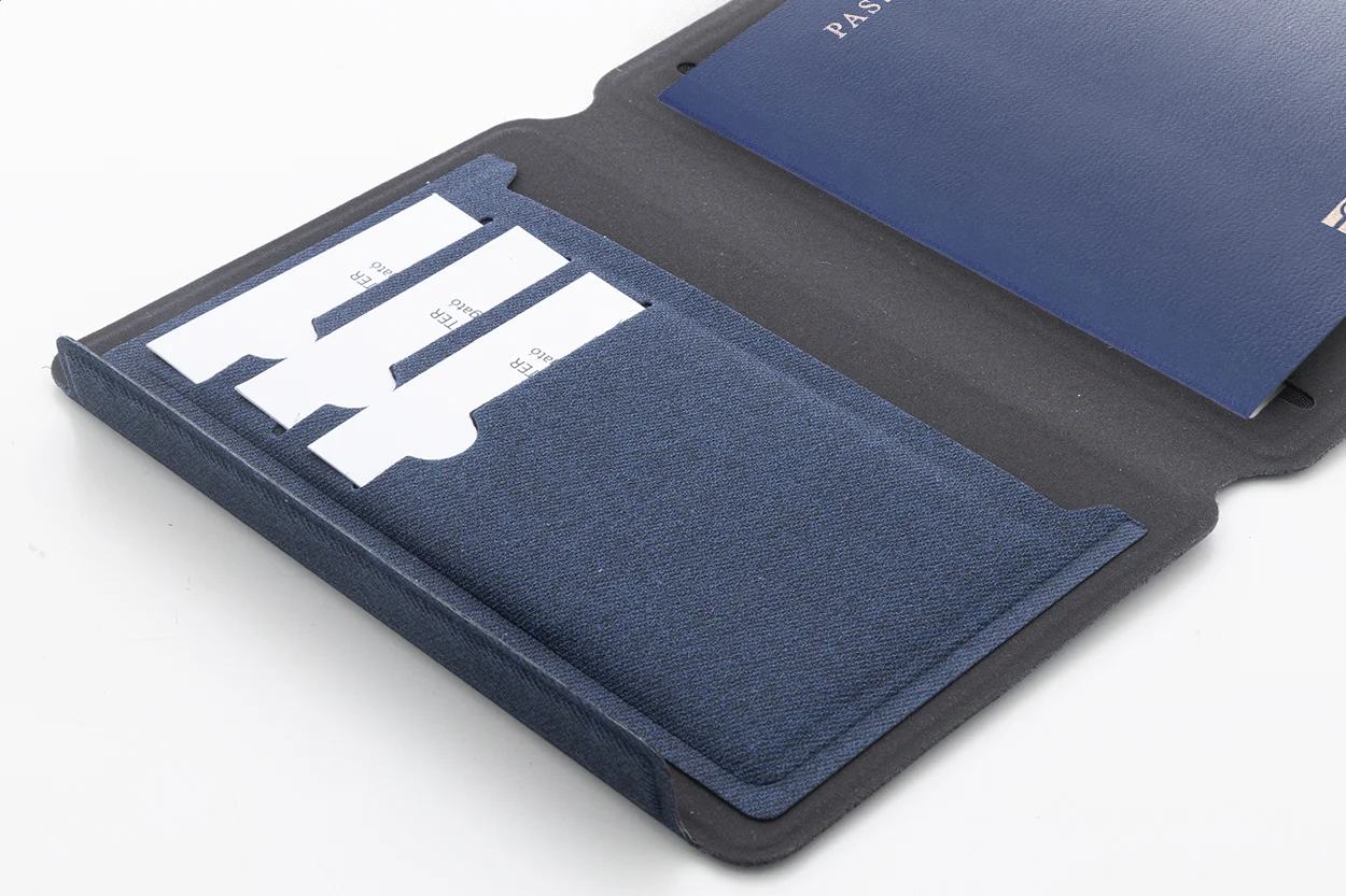 RPU-Reisepassetui Passpu, blau – Bild 7