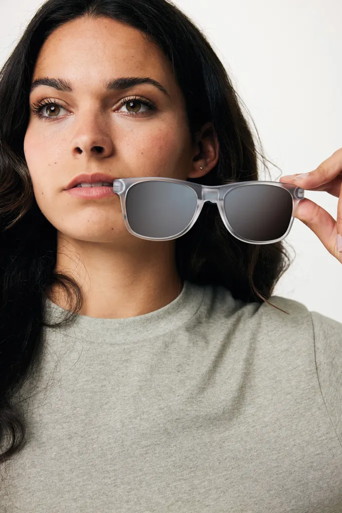 Gleam Sonnenbrille aus RCS rec. PC mit verspiegelten Gläsern, schwarz – Bild 5