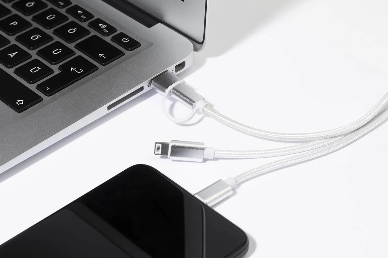 USB-Ladekabel Rafob mit Schlüsselanhänger, silber – Bild 3