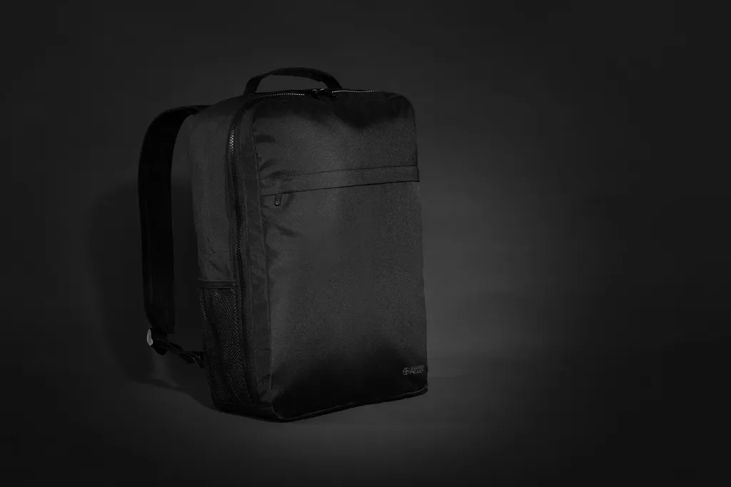 Swiss Peak Aware™ RPET Essential 15.6" Laptop-Rucksack, schwarz – Bild 9
