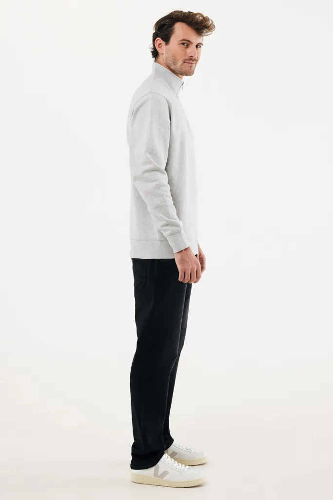 IQONIQ Elgon Quarter-Zip-Sweater aus rec. Baumwolle, light heather grey – Bild 6