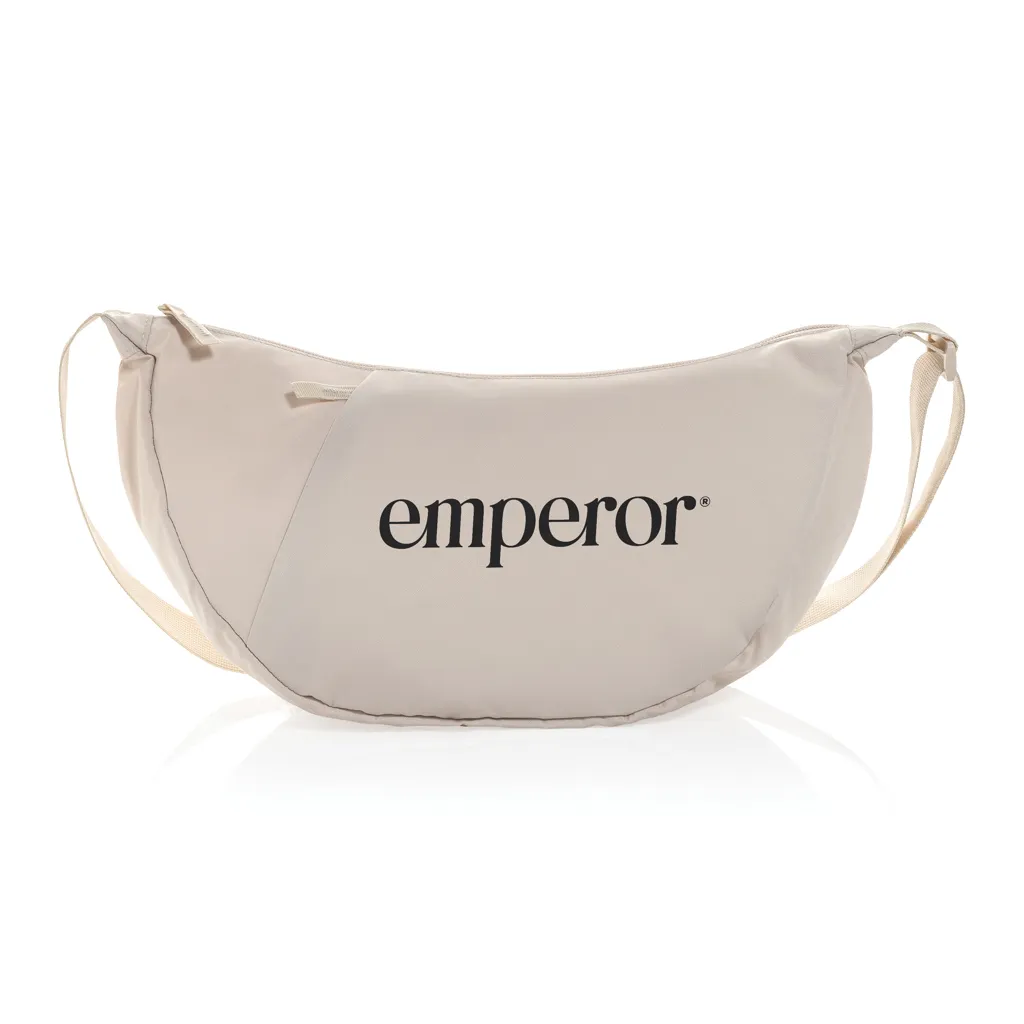 Crescent XL AWARE™ RPET Half-Moon Sling Tasche, beige – Bild 5