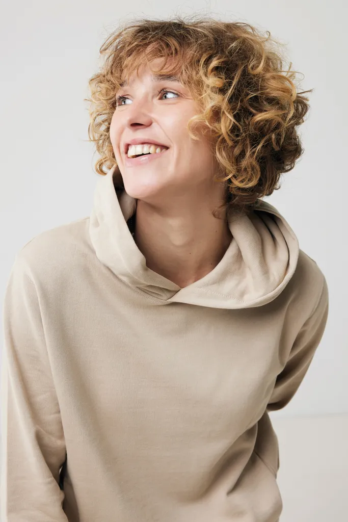IQONIQ Yengo Hoodie mit Seitentaschen aus rec. Baumwolle, desert – Bild 7