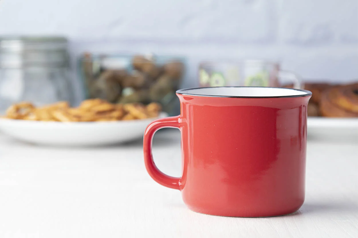 Tasse Woodstock, rot, weiß – Bild 3