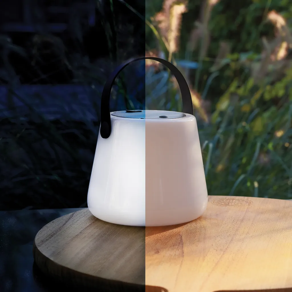 SolarGlow Außenleuchte aus RCS rec. Kunststoff mit USB-Lampe, weiß – Bild 6