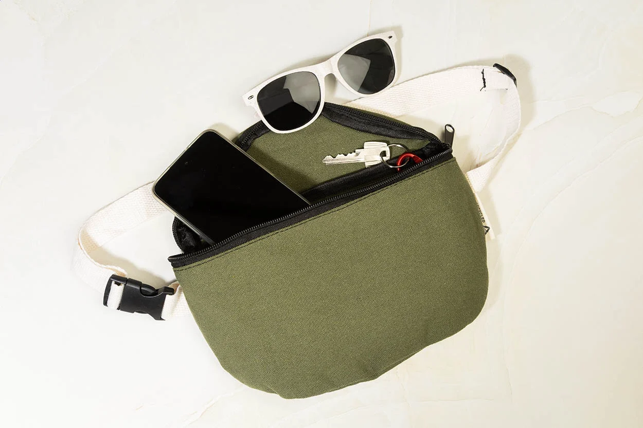 Gürteltasche Rekan Hip aus recyceltem Canvas, grün – Bild 7
