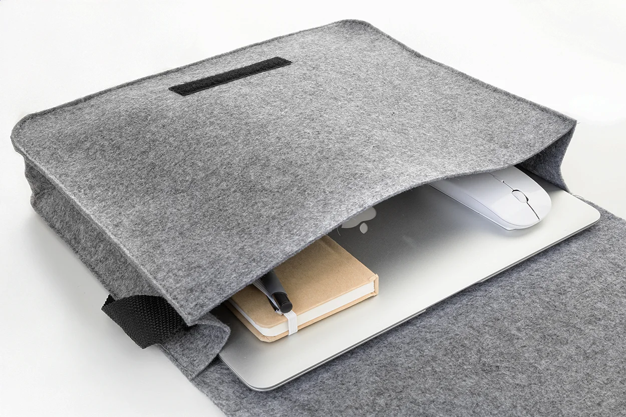Umschlagtasche Refelt Courier aus RPET-Filz, grau – Bild 4