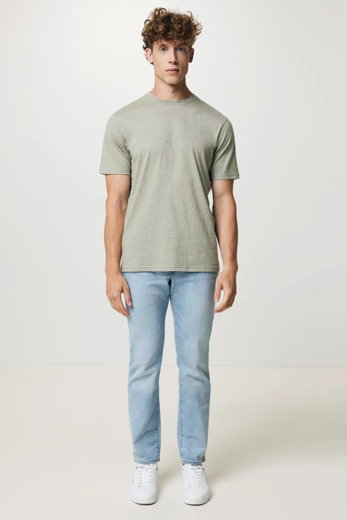 IQONIQ Sierra Lightweight T-Shirt aus recycelter Baumwolle, light heather green – Bild 5