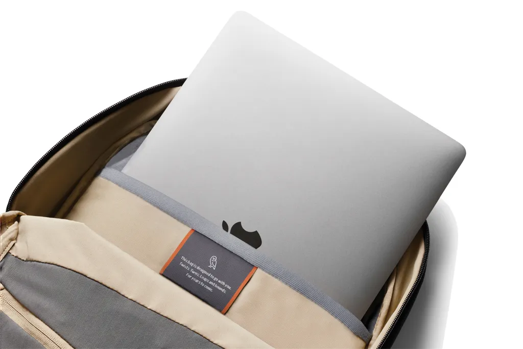 Bellroy Via Rucksack, schwarz – Bild 9