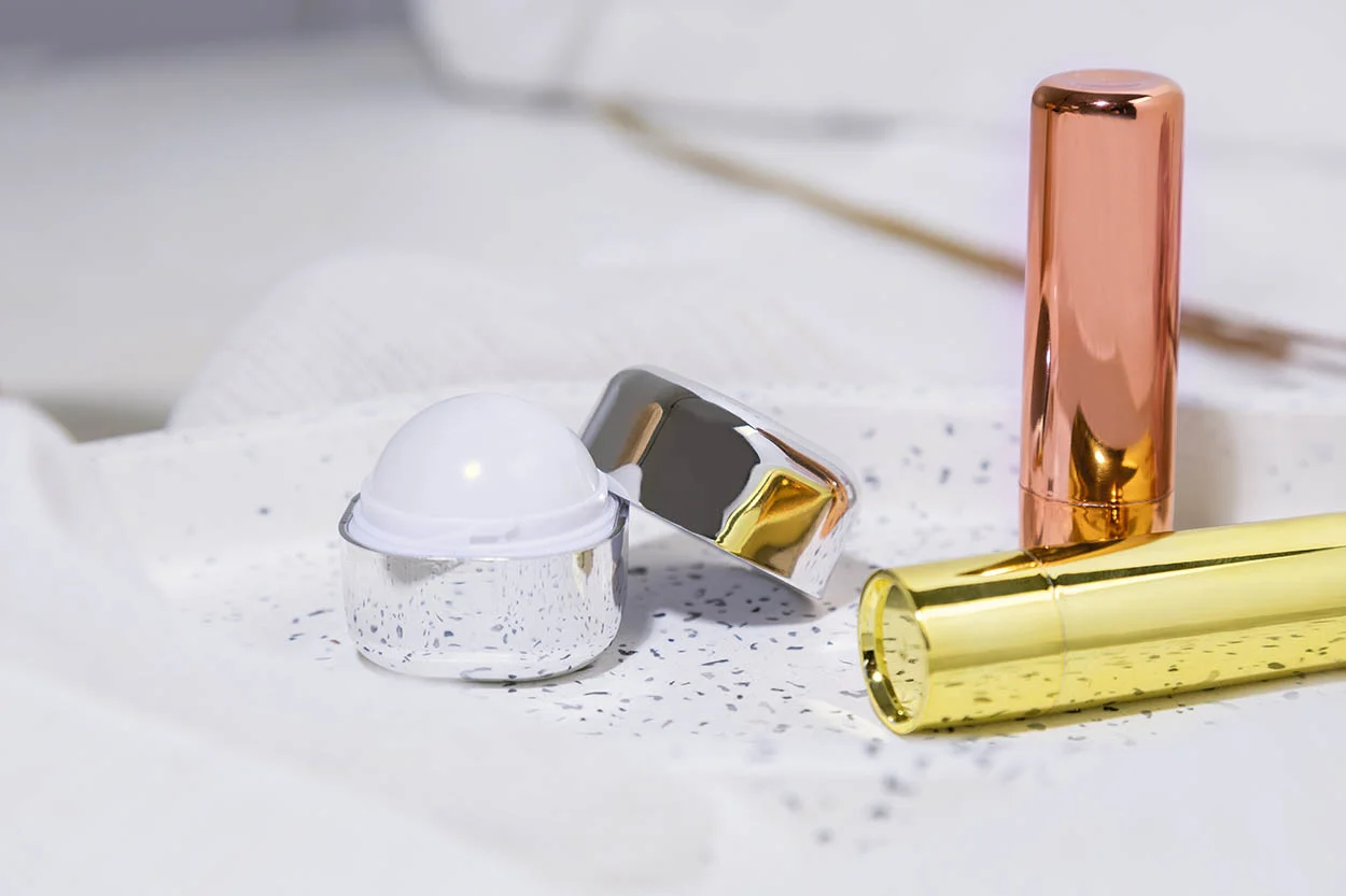 Lippenbalsam Cuboris Shine, silber – Bild 3