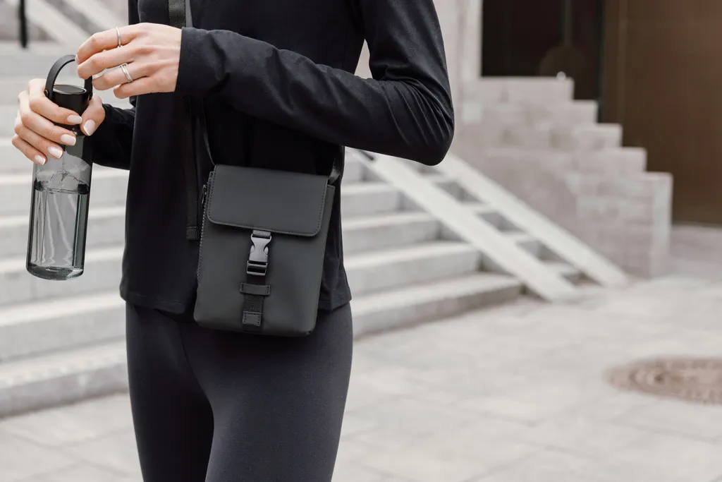 VINGA Baltimore RCS Essentials Tasche, schwarz – Bild 5