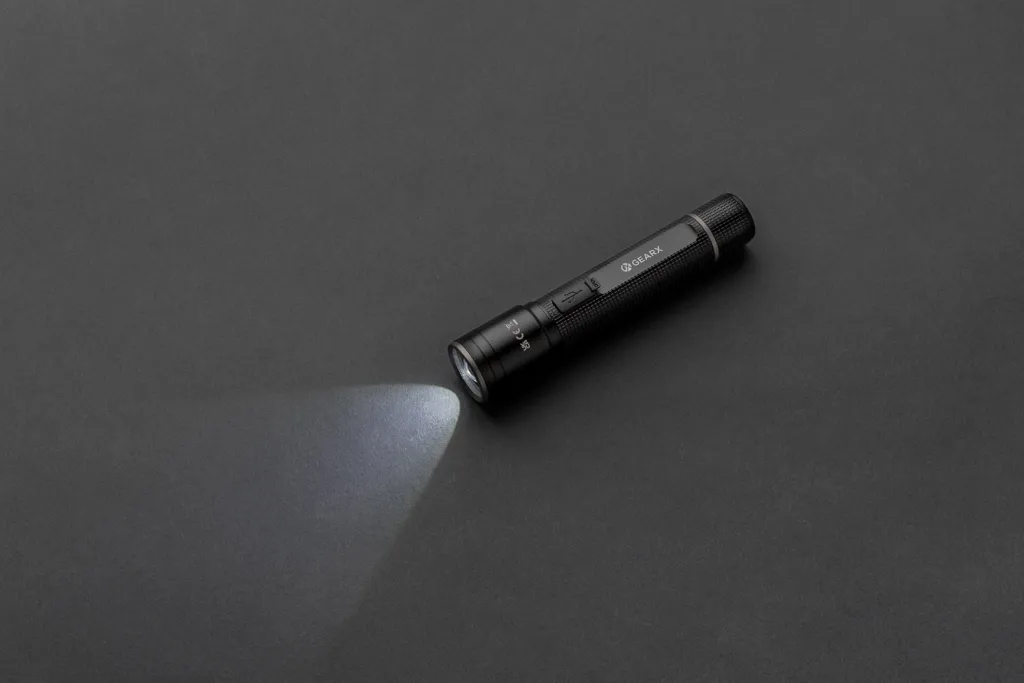 Gear X Taschenlampe aus RCS recycelt. Aluminium mit USB-Akku, schwarz – Bild 5